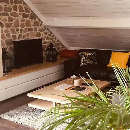 Grange Enchantee Apartment *